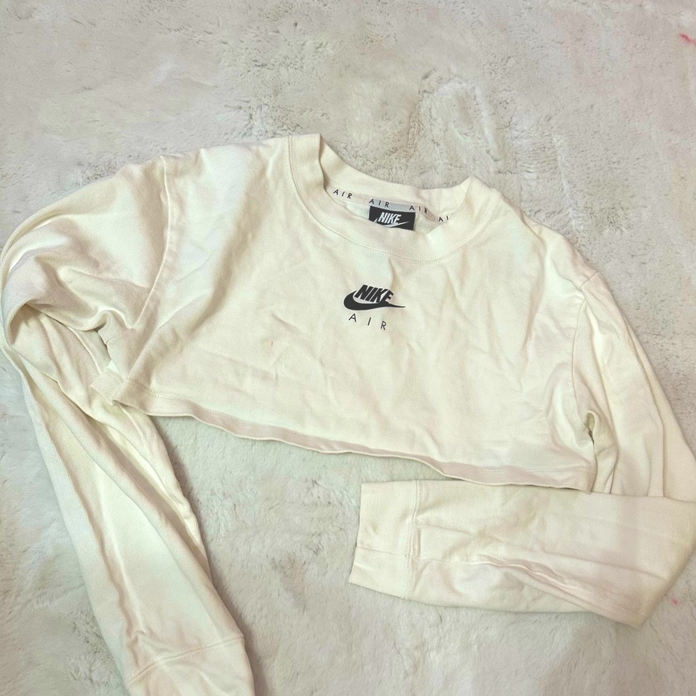 Nike crop